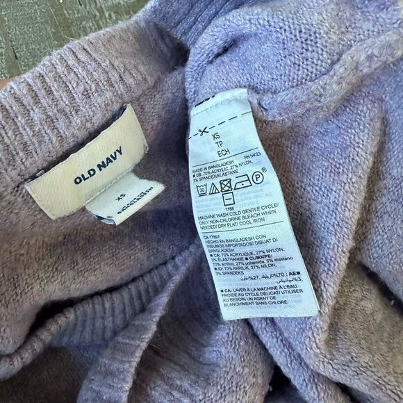 Old Navy Lavender Pastel Cozy Winter Sweater XS - Picture 4 of 4